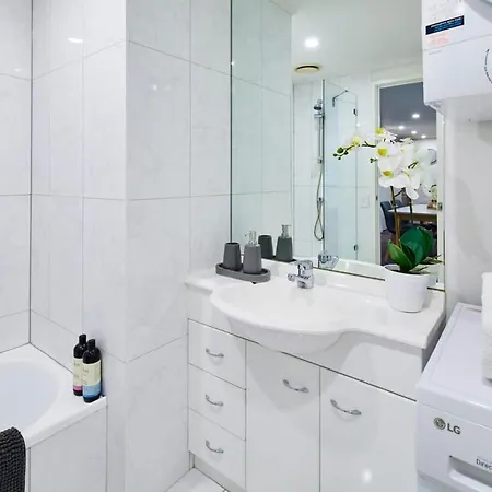 2 Bdrm 2 Bthrm Apt With Parking In Central Cbd Melbourne Exterior photo